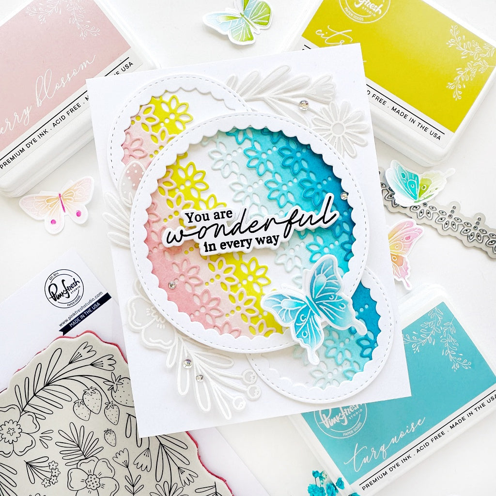 Essentials Stitched Scallop Circle die set
