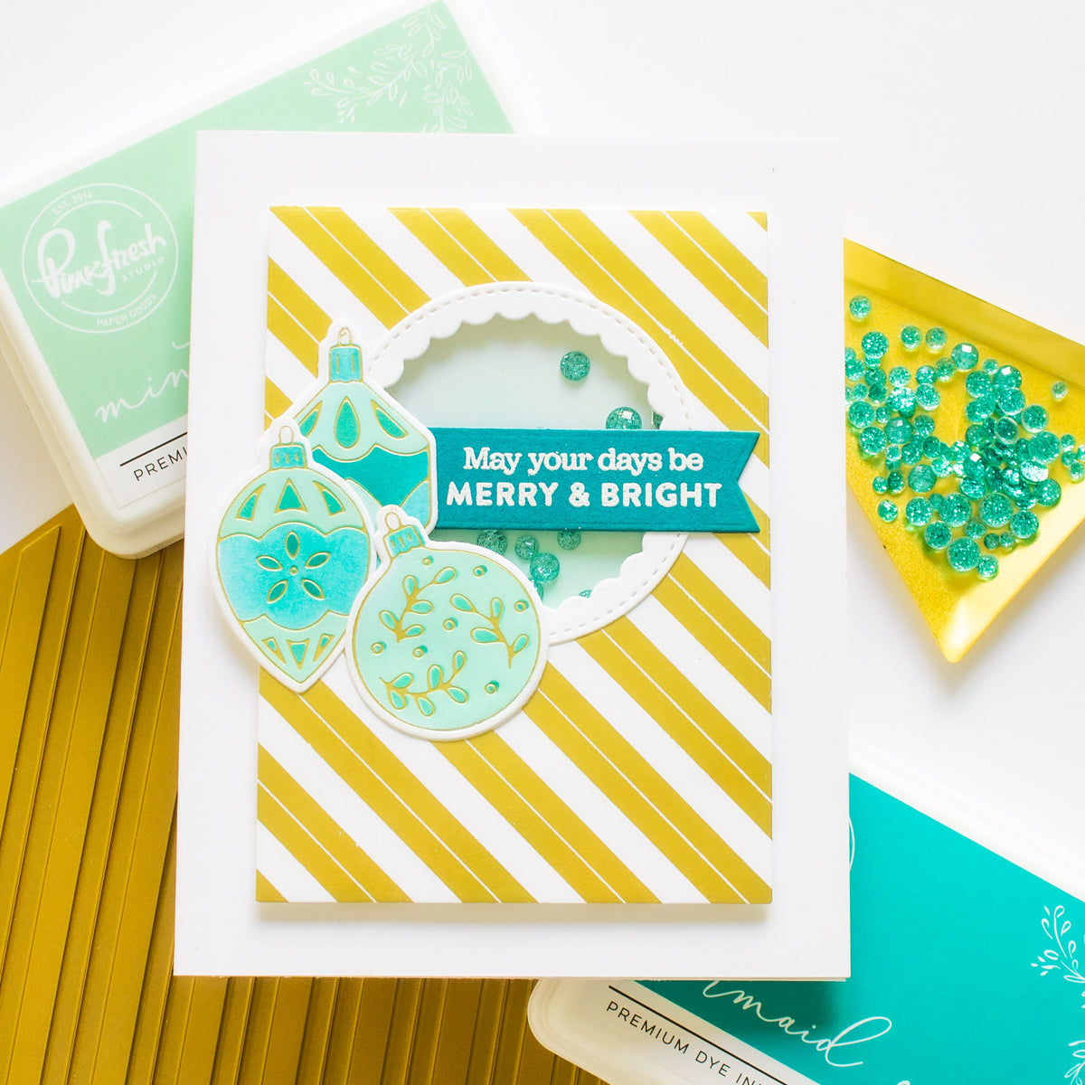 Essentials Stitched Scallop Circle die set