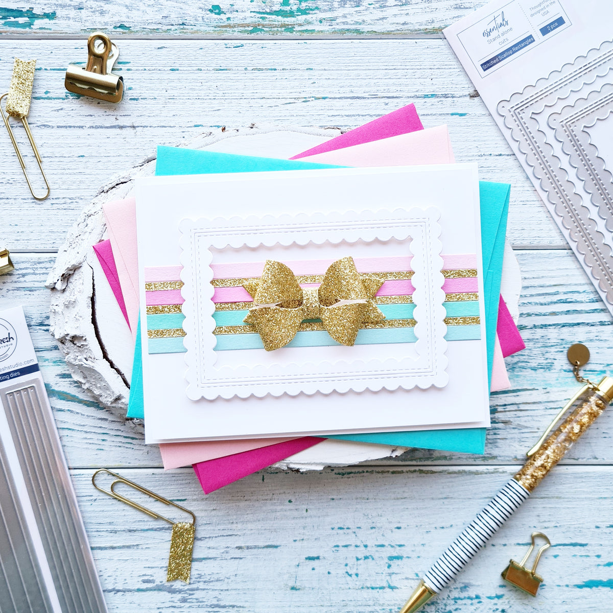 Essentials: Stitched Scallop Rectangles Die Set
