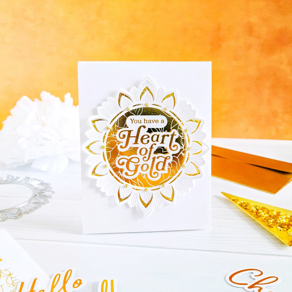 Essentials: Ornate Circle die