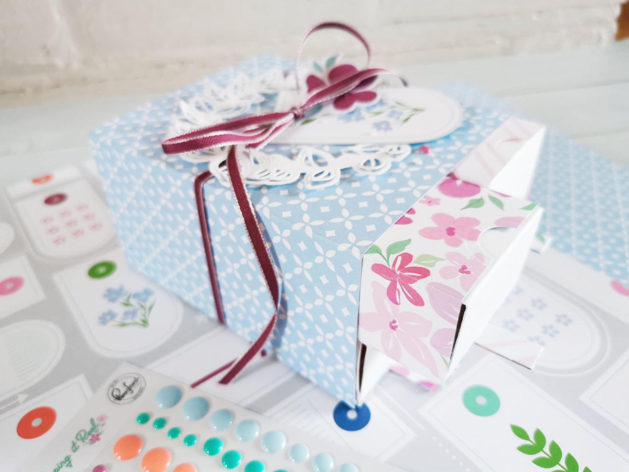 BOX WITH DRAWERS | Céline Erbetta – Pinkfresh Studio