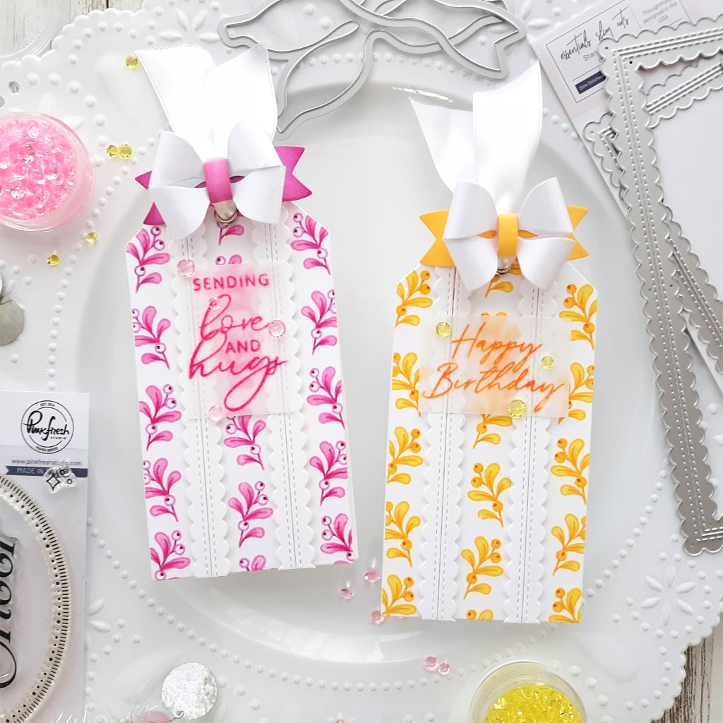 Sweet Scalloped Detail for Tags / Anne Fiene
