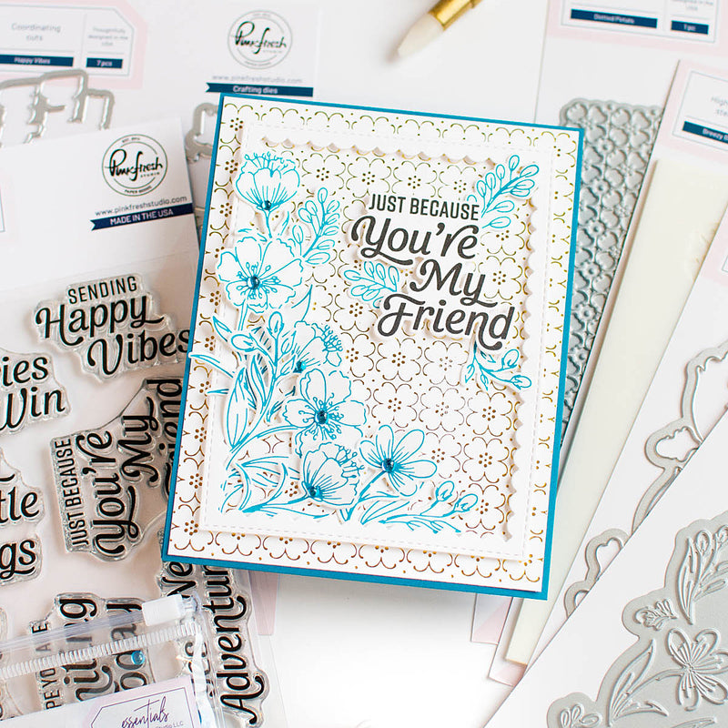 Essentials: Stitched Scallop Rectangles Die Set