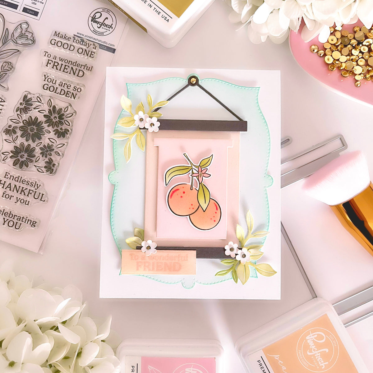 Essentials: Dotted Fancy Frames die
