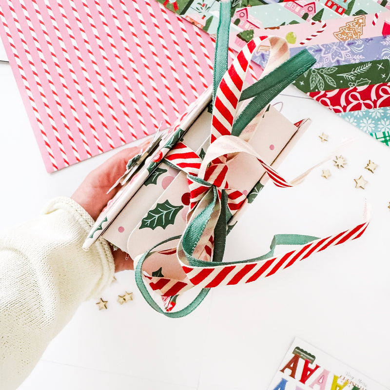 Very Merry Christmas: 12x12 Paper Pack