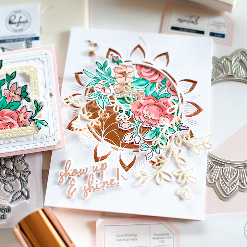 Essentials: Ornate Circle die