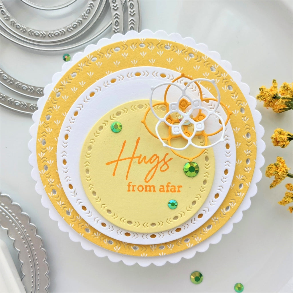 Essentials Stitched Scallop Circle die set