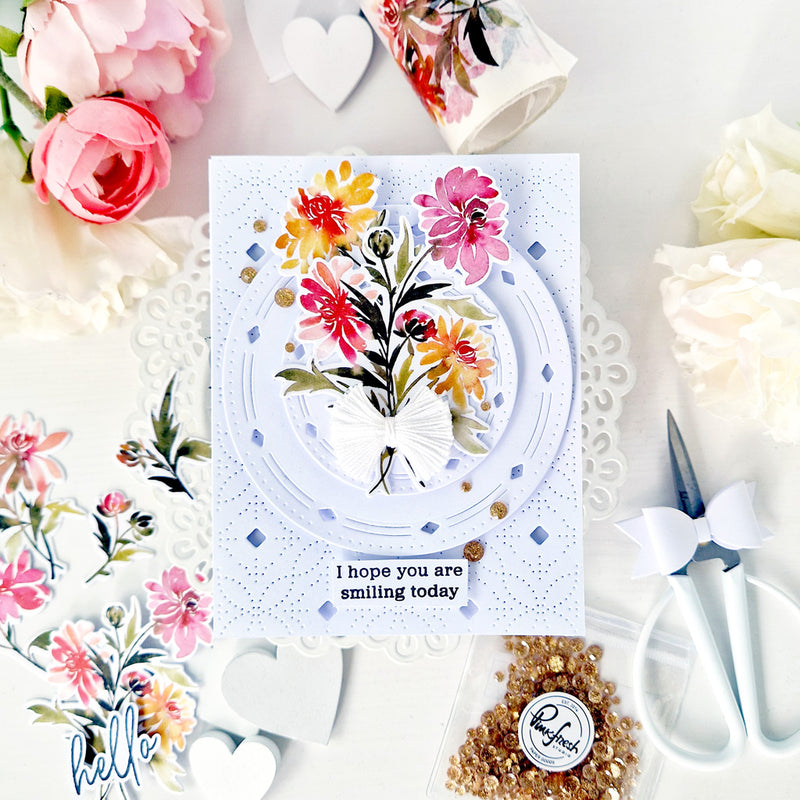 Essentials: Ornate Circle die